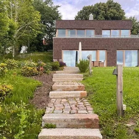 Vakantiehuis Wood Clad House At Eider's High Shore Suderstapel