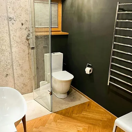 Two Design In Riverside Architect House