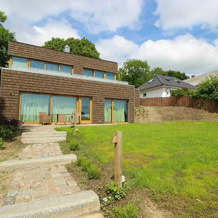 Semesterbostad Two Design In Riverside Architect House