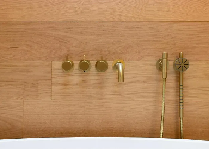 Wood Clad House At Eider's High Shore *